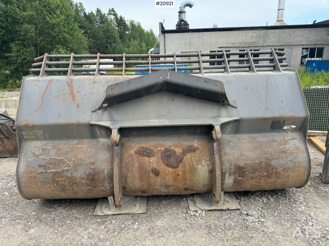 Kolový nakladač Volvo L110F: obrázek 35