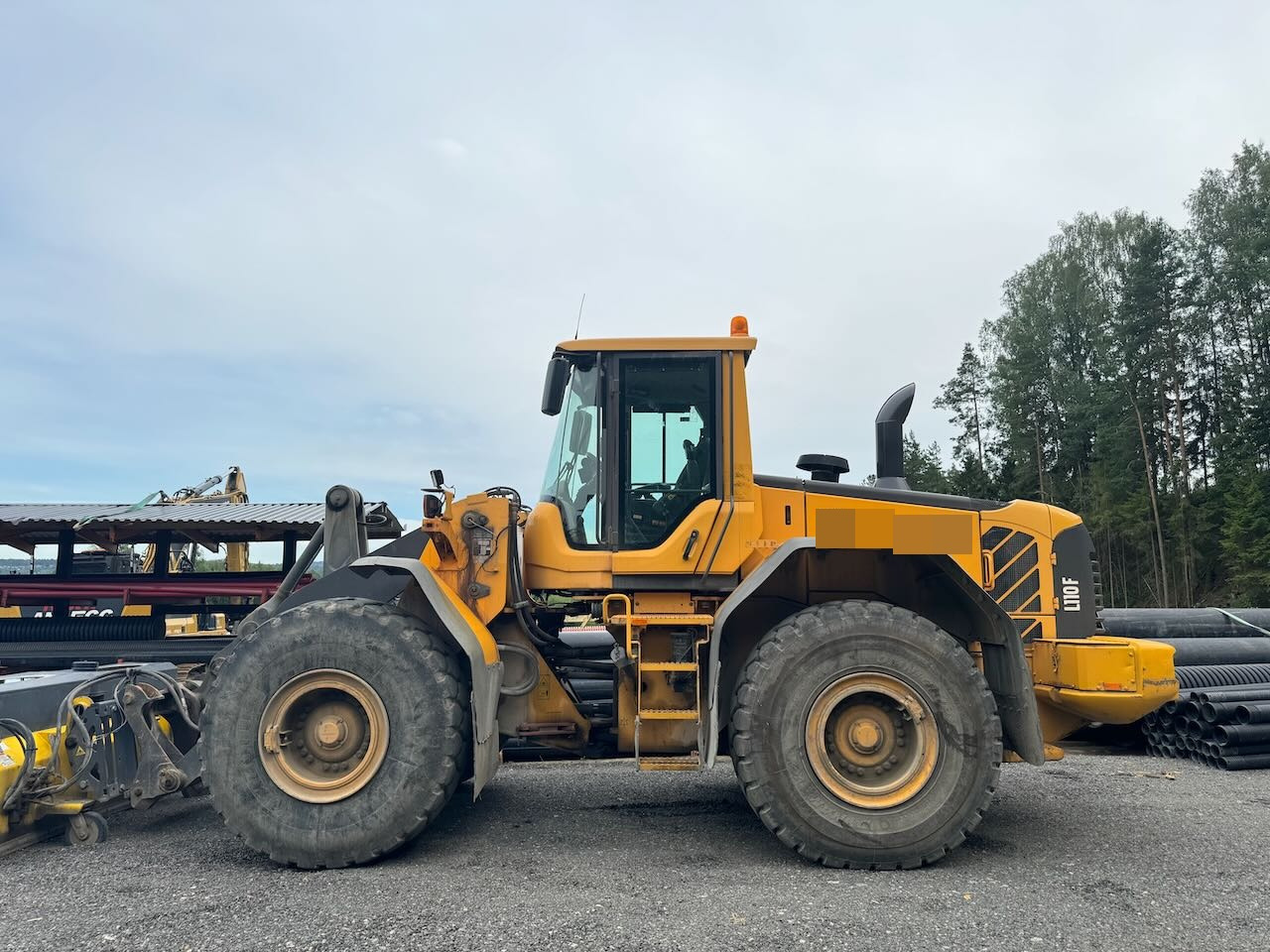 Kolový nakladač Volvo L110F: obrázek 9
