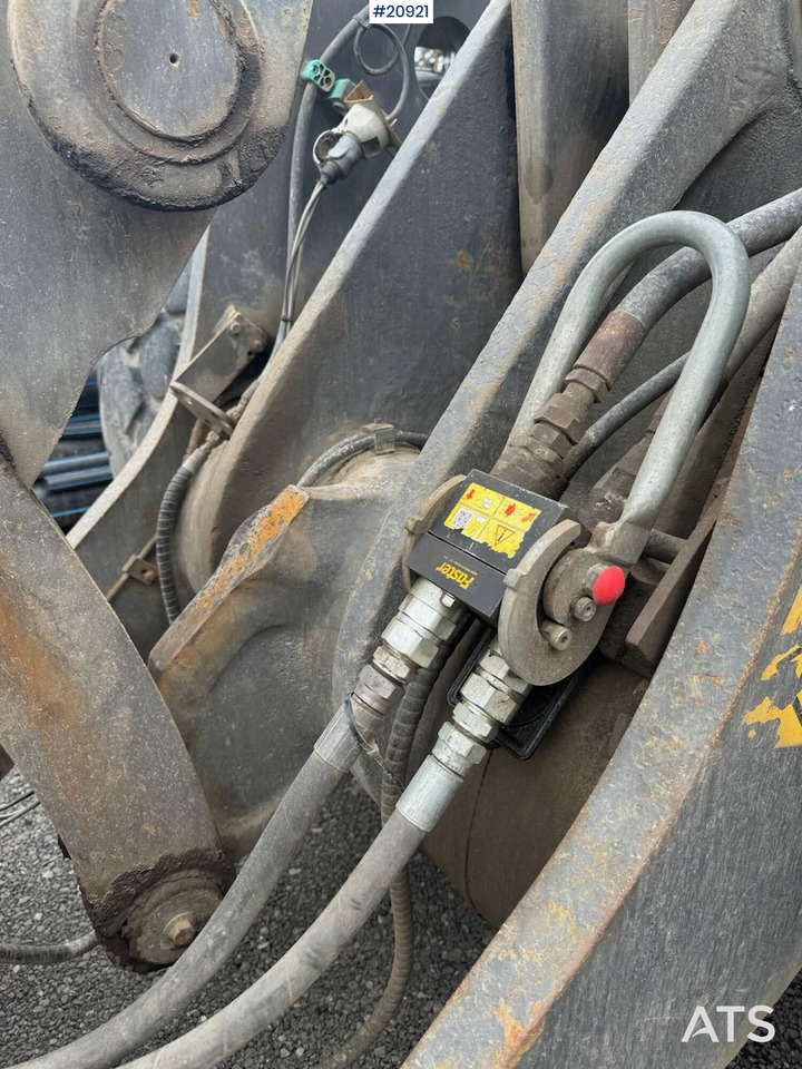 Kolový nakladač Volvo L110F: obrázek 11