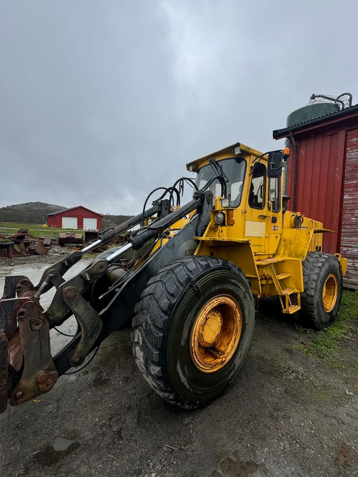 Volvo L90 - Kolový nakladač: obrázek 2 Volvo L90 - Kolový nakladač: obrázek 2
