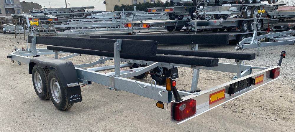 Boro PRZYCZEPA PODŁODZIOWA STYL AMERYKAŃSKI 7,80M - Lodní přívěs: obrázek 4 Boro PRZYCZEPA PODŁODZIOWA STYL AMERYKAŃSKI 7,80M - Lodní přívěs: obrázek 4