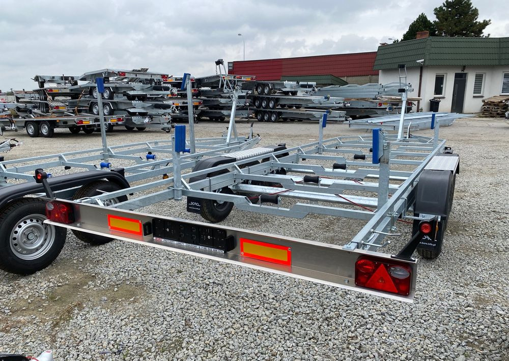 Boro Przyczepa pod ŁÓDŹ! 8,20M! - Lodní přívěs: obrázek 3 Boro Przyczepa pod ŁÓDŹ! 8,20M! - Lodní přívěs: obrázek 3