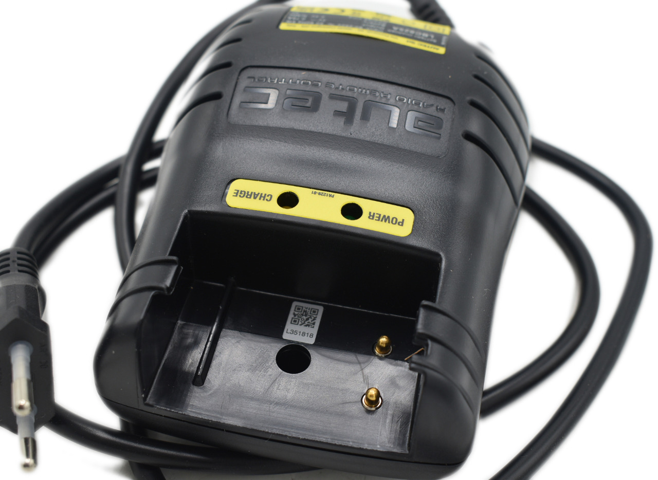 Autec original charger LBC825A - Elektrický systém pro Hydraulická ruka: obrázek 3 Autec original charger LBC825A - Elektrický systém pro Hydraulická ruka: obrázek 3
