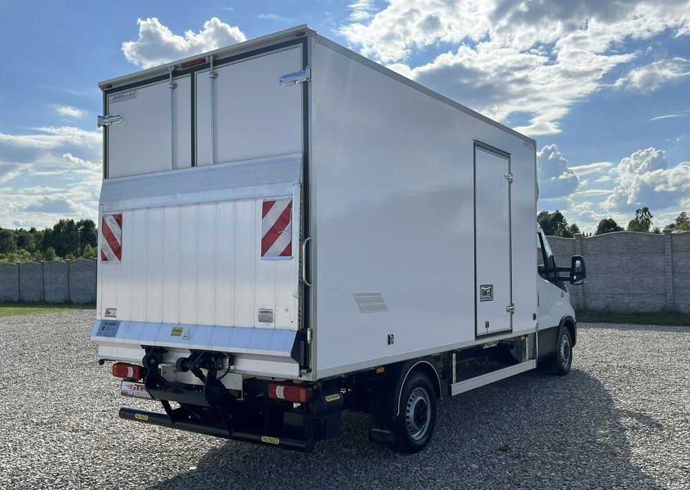 Iveco Daily - Chladící dodávka: obrázek 4 Iveco Daily - Chladící dodávka: obrázek 4