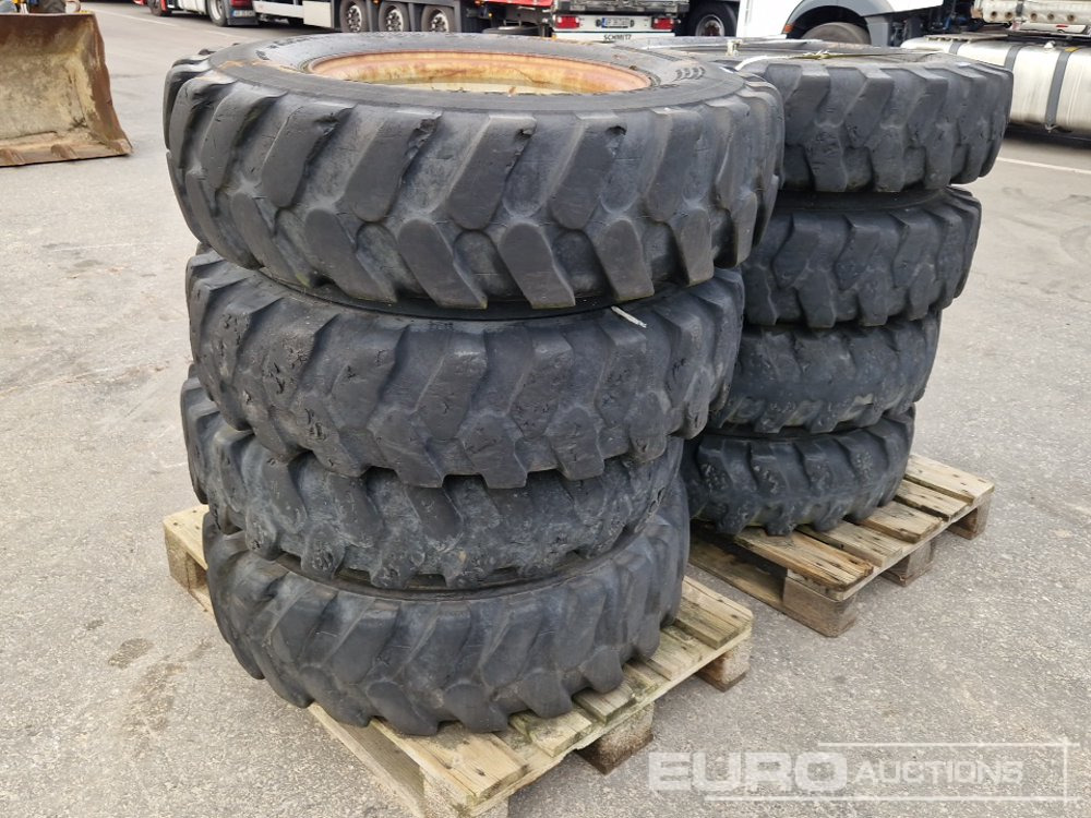 10.00-20 Tyres on Rims - Pneumatiky: obrázek 4 10.00-20 Tyres on Rims - Pneumatiky: obrázek 4