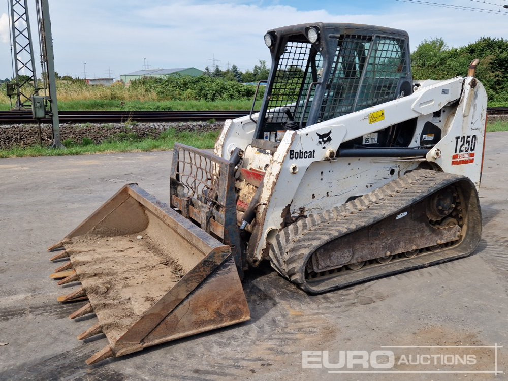2005 Bobcat T250 - Smykový nakladač: obrázek 1 2005 Bobcat T250 - Smykový nakladač: obrázek 1