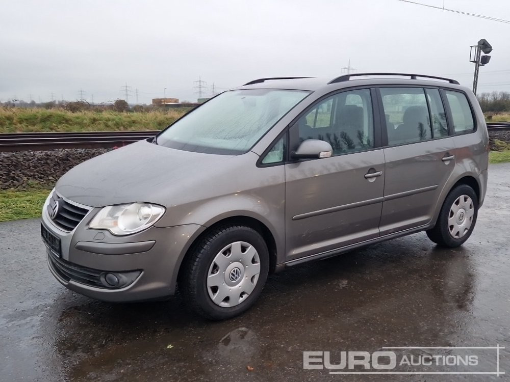 2008 Volkswagen Touran - Osobní auto: obrázek 1 2008 Volkswagen Touran - Osobní auto: obrázek 1