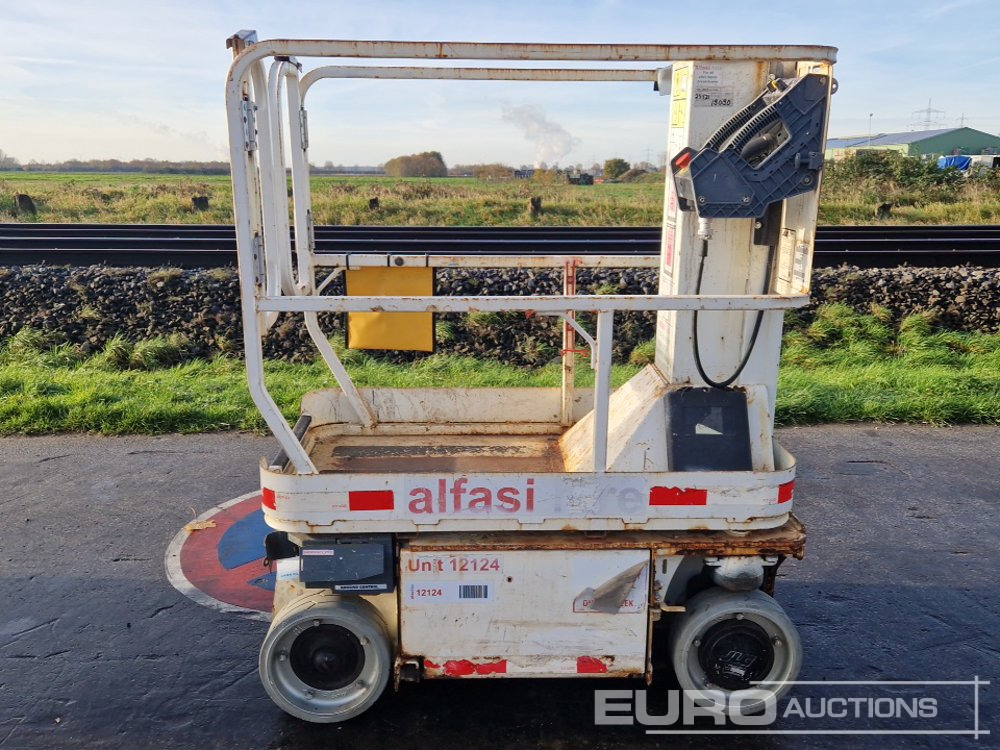 2013 JLG 1230ES - Vertikální sloupový výtah: obrázek 2 2013 JLG 1230ES - Vertikální sloupový výtah: obrázek 2