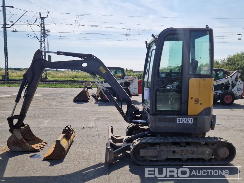 2015 Volvo ECR25D - Mini rýpadlo: obrázek 2 2015 Volvo ECR25D - Mini rýpadlo: obrázek 2