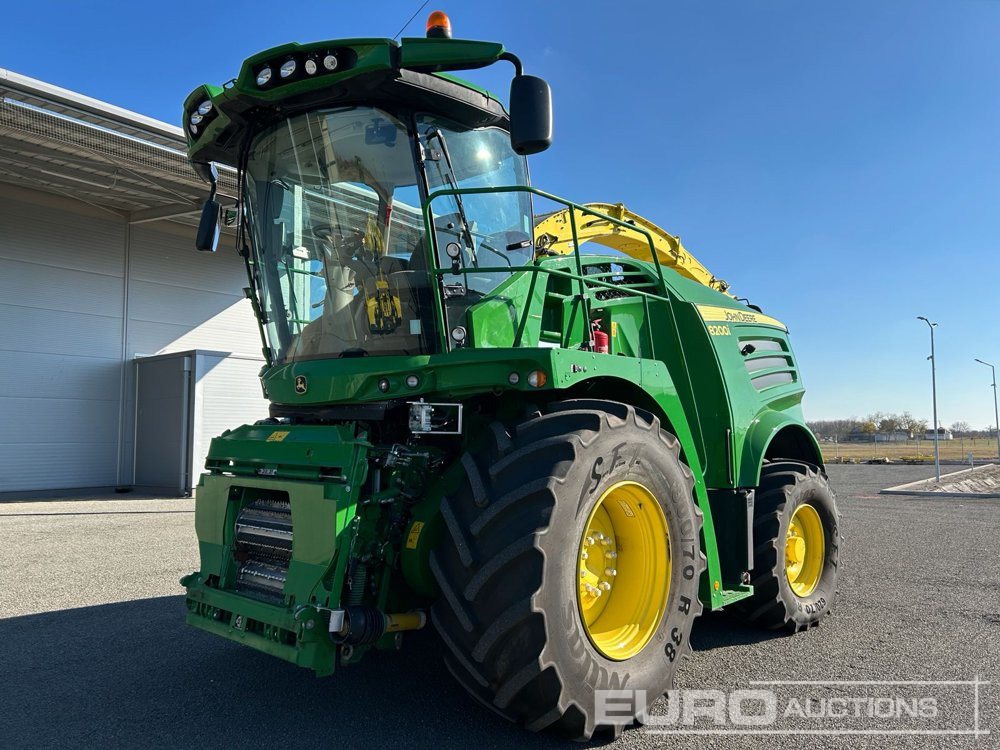 2020 John Deere 8200i - Sklízecí mlátička: obrázek 1 2020 John Deere 8200i - Sklízecí mlátička: obrázek 1