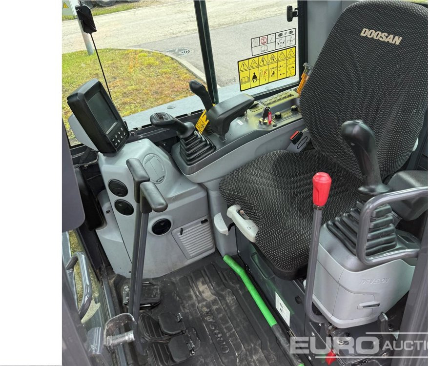 2023 Develon DX 27Z-7 2 buckets - Mini rýpadlo: obrázek 5 2023 Develon DX 27Z-7 2 buckets - Mini rýpadlo: obrázek 5