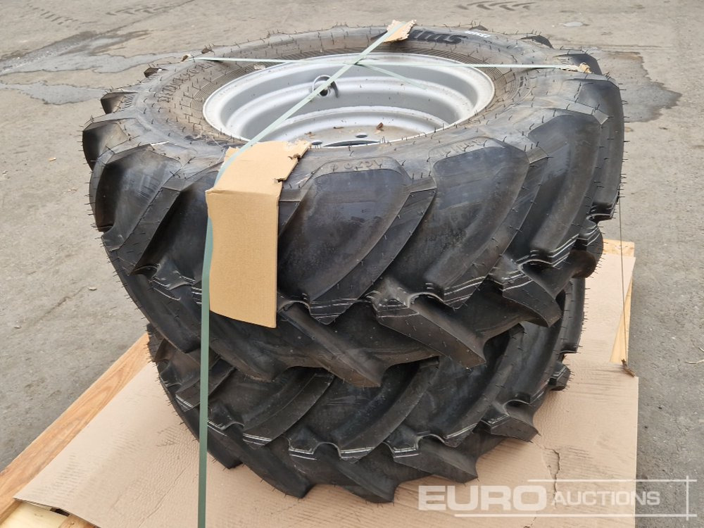 375/70R20 Tyres with Rims - Pneumatiky: obrázek 2 375/70R20 Tyres with Rims - Pneumatiky: obrázek 2