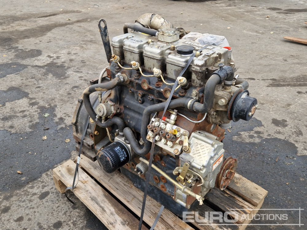 CAT 4 Cylinder Turbo Diesel Engine - Motor: obrázek 1 CAT 4 Cylinder Turbo Diesel Engine - Motor: obrázek 1