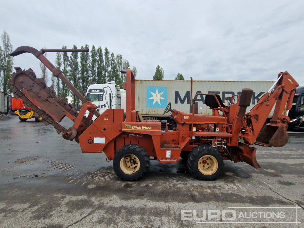 Ditch Witch 4010 - Rýhovač: obrázek 5 Ditch Witch 4010 - Rýhovač: obrázek 5