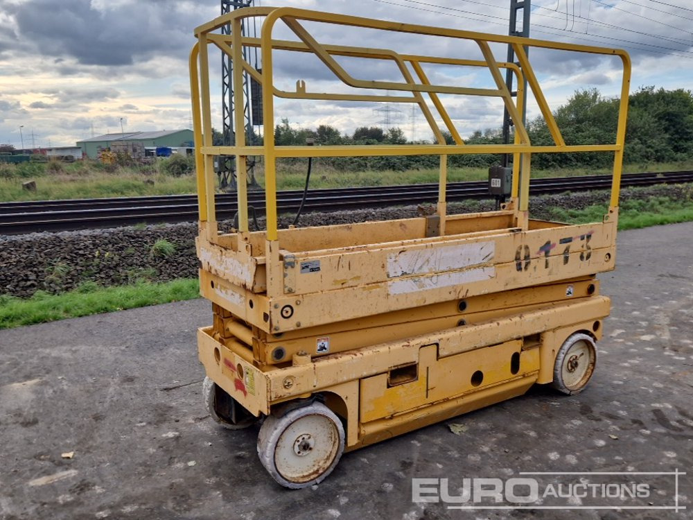 Electric Scissor Lift (Incomplete) - Pracovní plošina: obrázek 1 Electric Scissor Lift (Incomplete) - Pracovní plošina: obrázek 1