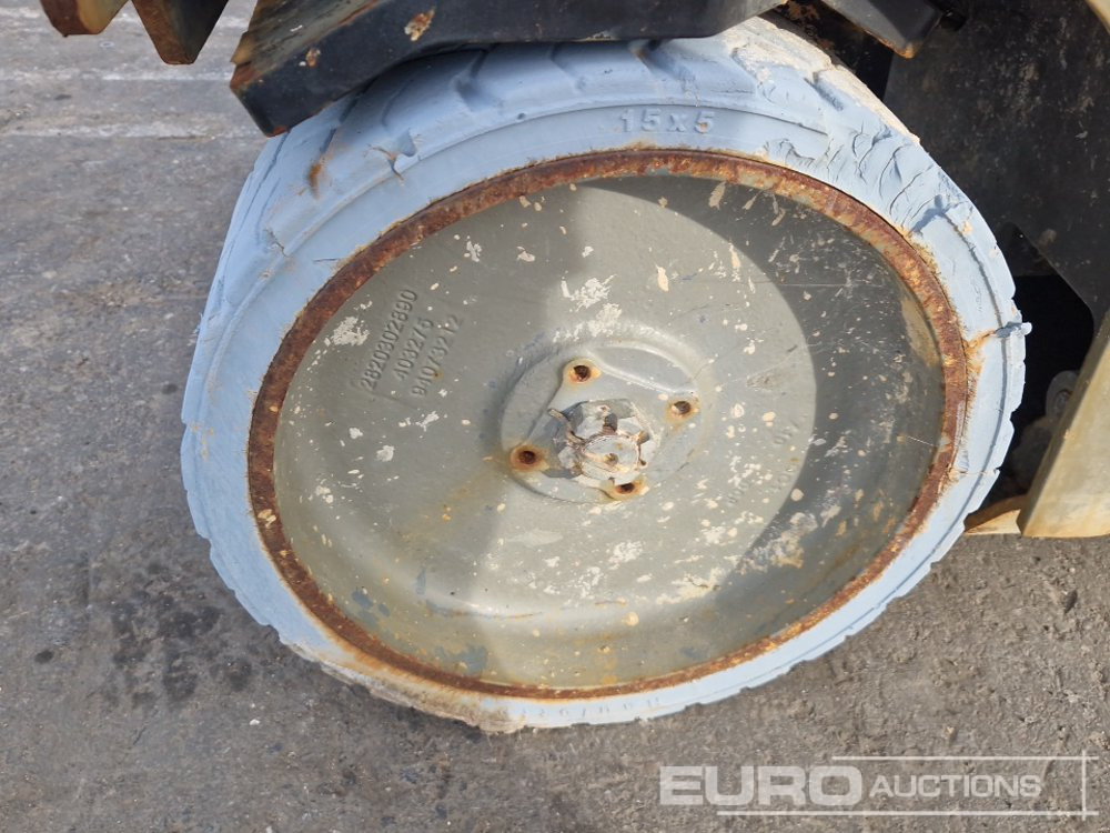 Nůžková plošina Haulotte Compact 10N: obrázek 9