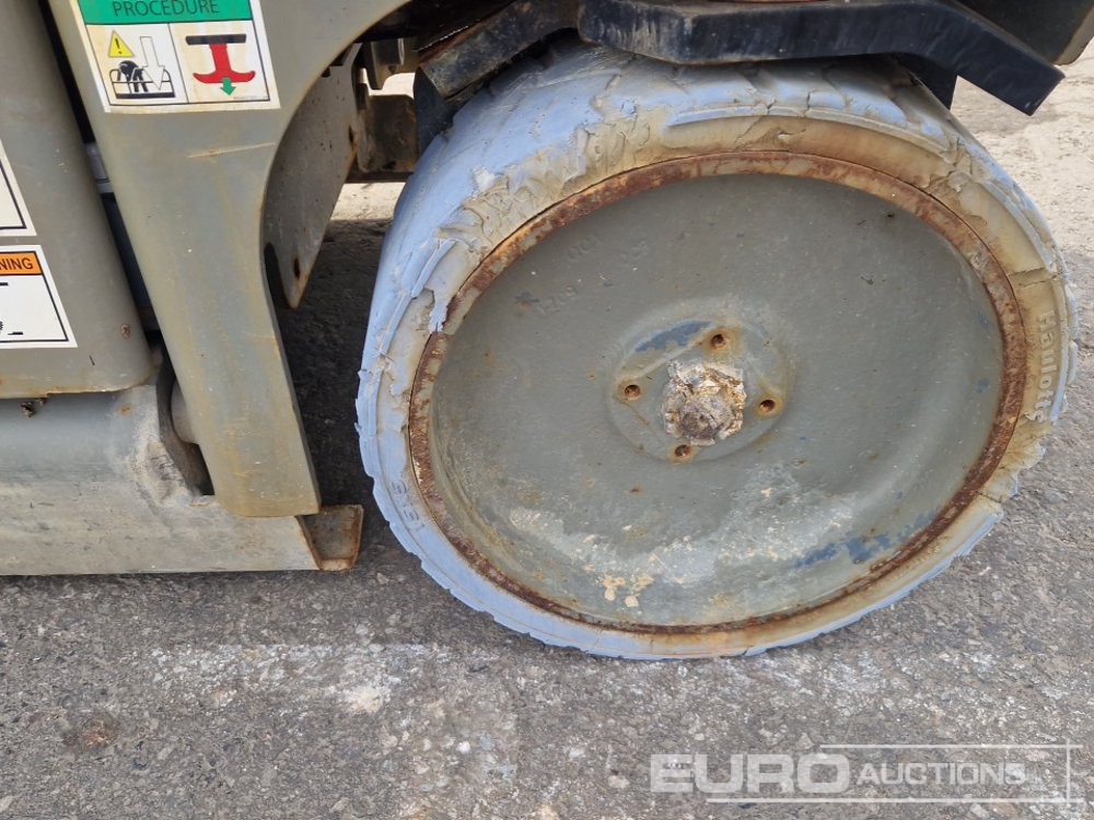 Nůžková plošina Haulotte Compact 10N: obrázek 10