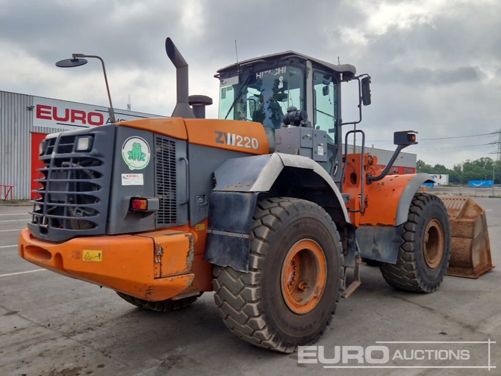 Hitachi ZW220 - Kolový nakladač: obrázek 5 Hitachi ZW220 - Kolový nakladač: obrázek 5