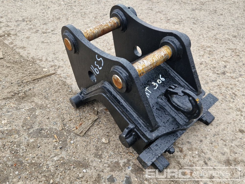 Hydraulic Quick Coupler CW10 to suit CAT 306 - Lžíce: obrázek 2 Hydraulic Quick Coupler CW10 to suit CAT 306 - Lžíce: obrázek 2