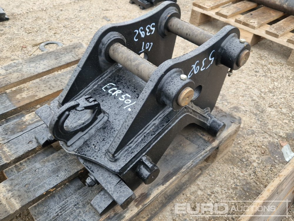 Hydraulic Quick Coupler CW10 to suit Volvo ECR50/58 - Lžíce: obrázek 1 Hydraulic Quick Coupler CW10 to suit Volvo ECR50/58 - Lžíce: obrázek 1