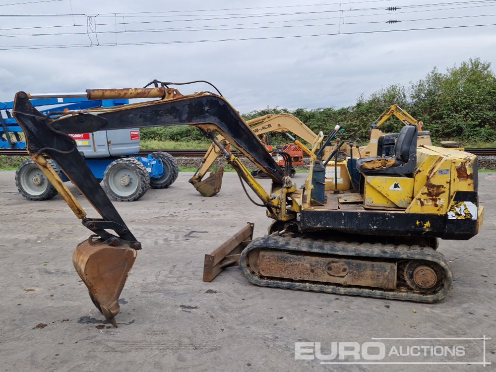 Komatsu PC15 - Mini rýpadlo: obrázek 2 Komatsu PC15 - Mini rýpadlo: obrázek 2