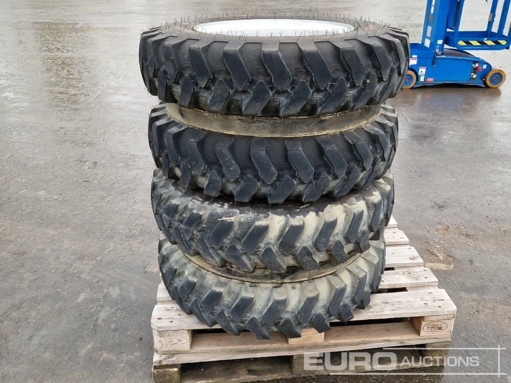 Mitas 8,25-20 Tyres with Rims (2 of) - Pneumatiky: obrázek 2 Mitas 8,25-20 Tyres with Rims (2 of) - Pneumatiky: obrázek 2