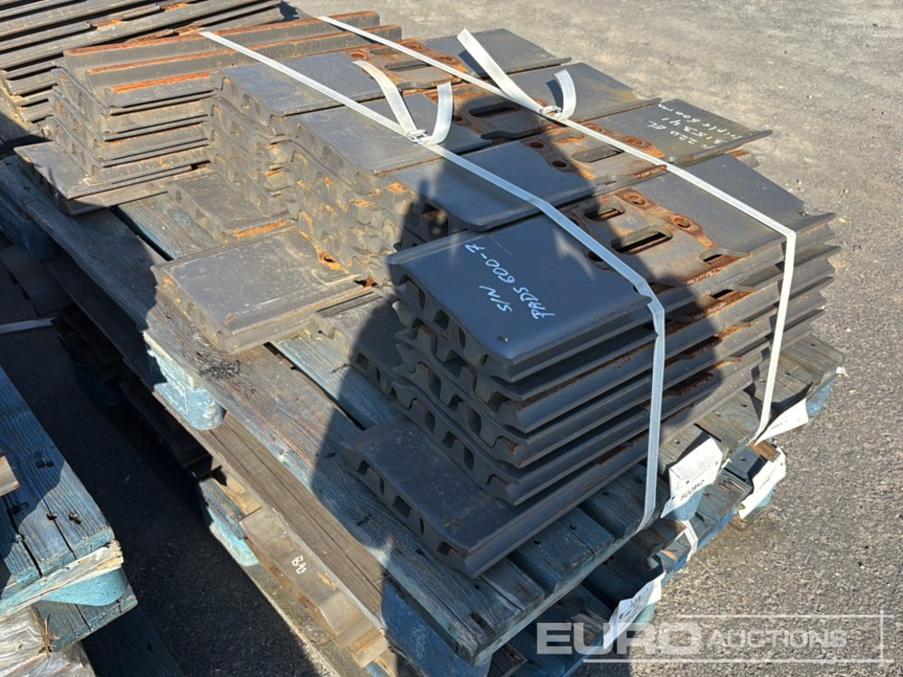600mm Steel Track Plates - Náhradní díly pro Rýpadlo: obrázek 2 600mm Steel Track Plates - Náhradní díly pro Rýpadlo: obrázek 2