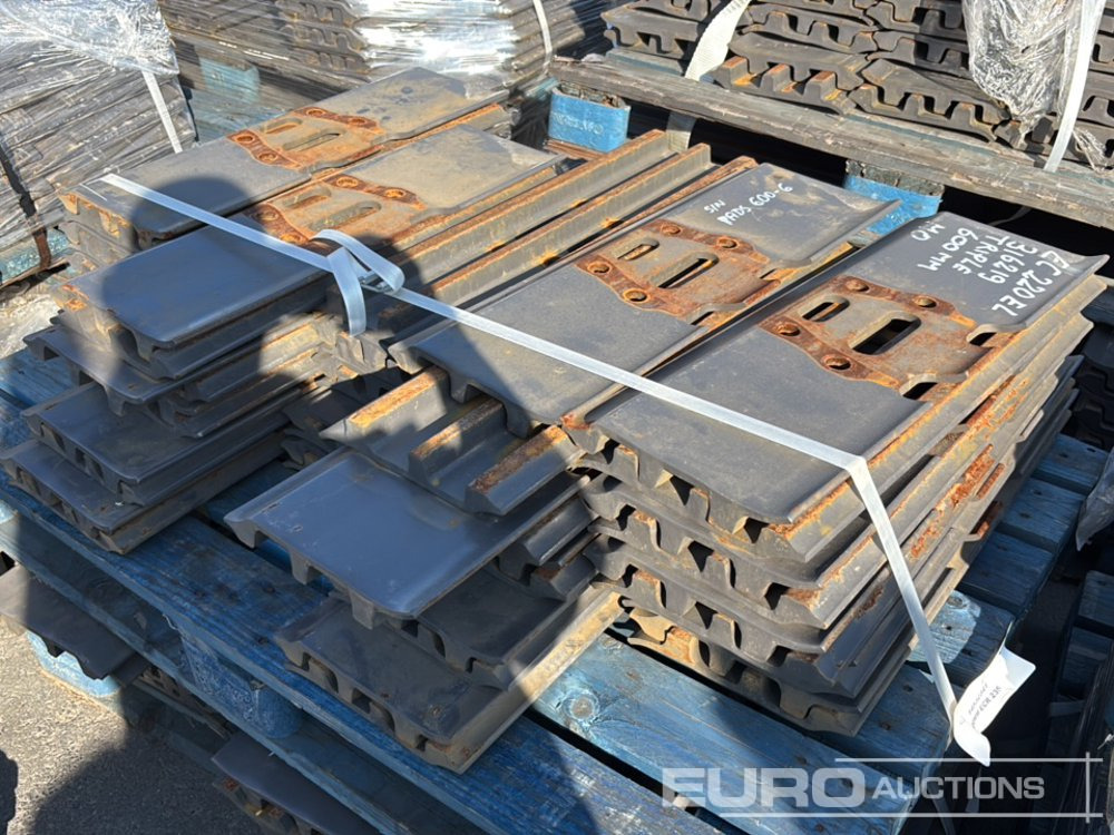 600mm Steel Track Plates - Náhradní díly pro Rýpadlo: obrázek 4 600mm Steel Track Plates - Náhradní díly pro Rýpadlo: obrázek 4