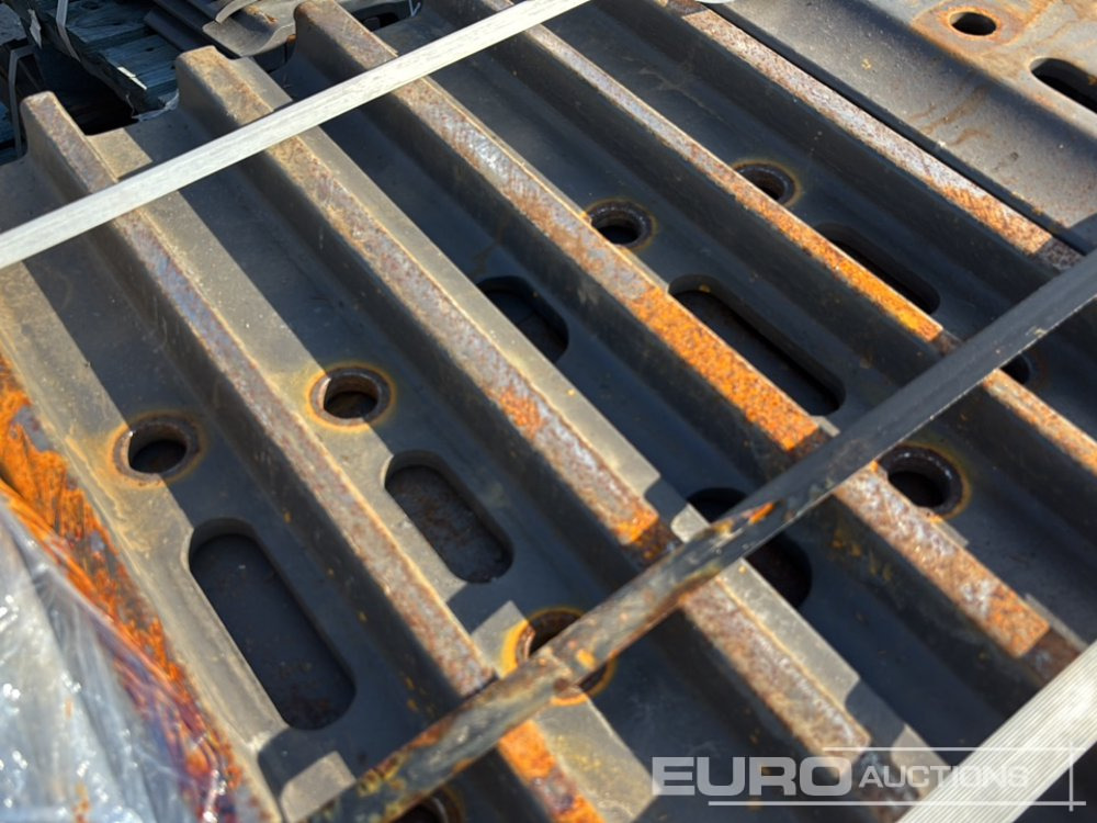 600mm Steel Track Plates - Náhradní díly pro Rýpadlo: obrázek 5 600mm Steel Track Plates - Náhradní díly pro Rýpadlo: obrázek 5