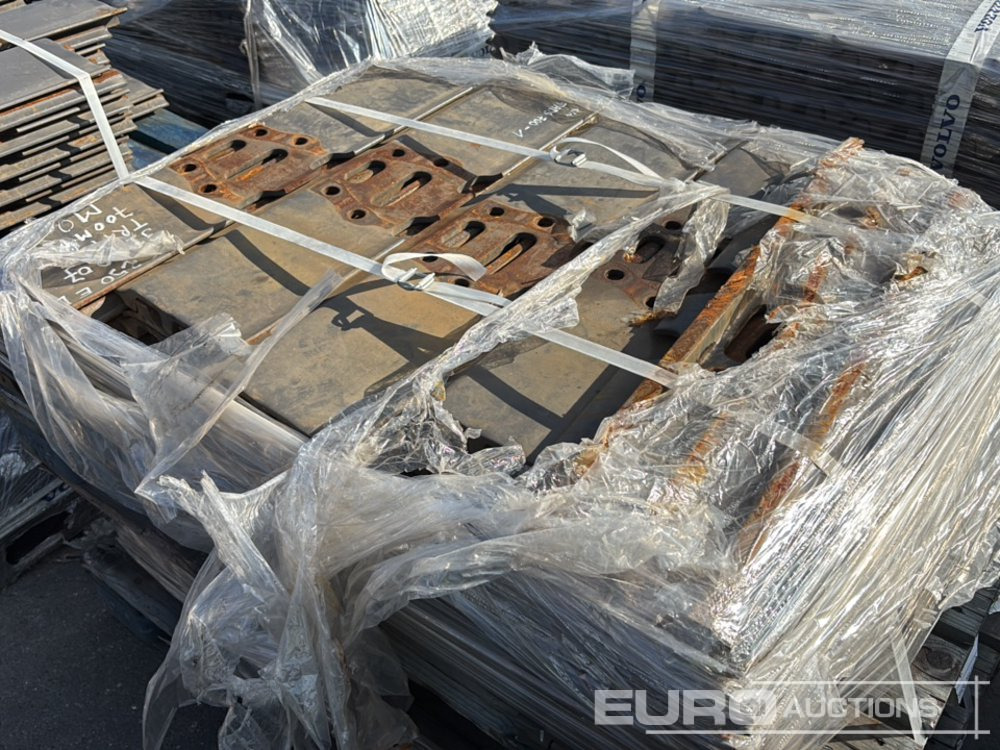 700mm Steel Track Plates - Náhradní díly pro Rýpadlo: obrázek 3 700mm Steel Track Plates - Náhradní díly pro Rýpadlo: obrázek 3