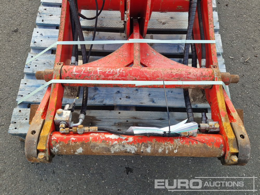 Loader Arm to suit Volvo L25F - Náhradní díly: obrázek 5 Loader Arm to suit Volvo L25F - Náhradní díly: obrázek 5