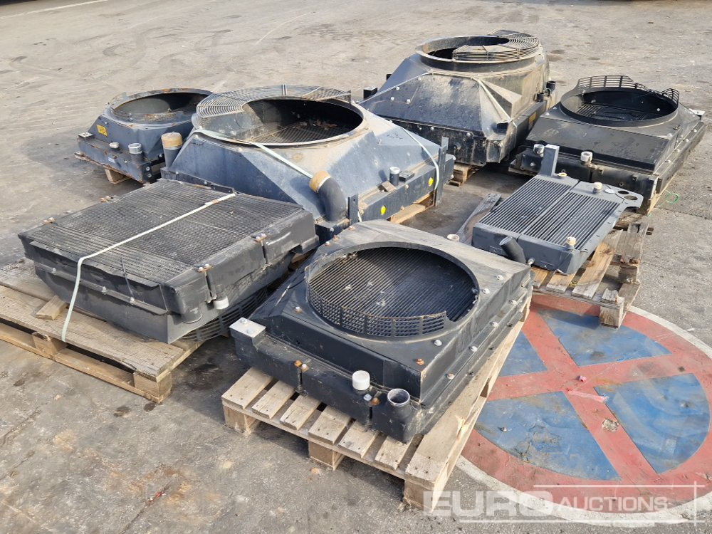 Pallets of Various Radiators to suit Excavators (7 of) - Náhradní díly pro Rýpadlo: obrázek 2 Pallets of Various Radiators to suit Excavators (7 of) - Náhradní díly pro Rýpadlo: obrázek 2