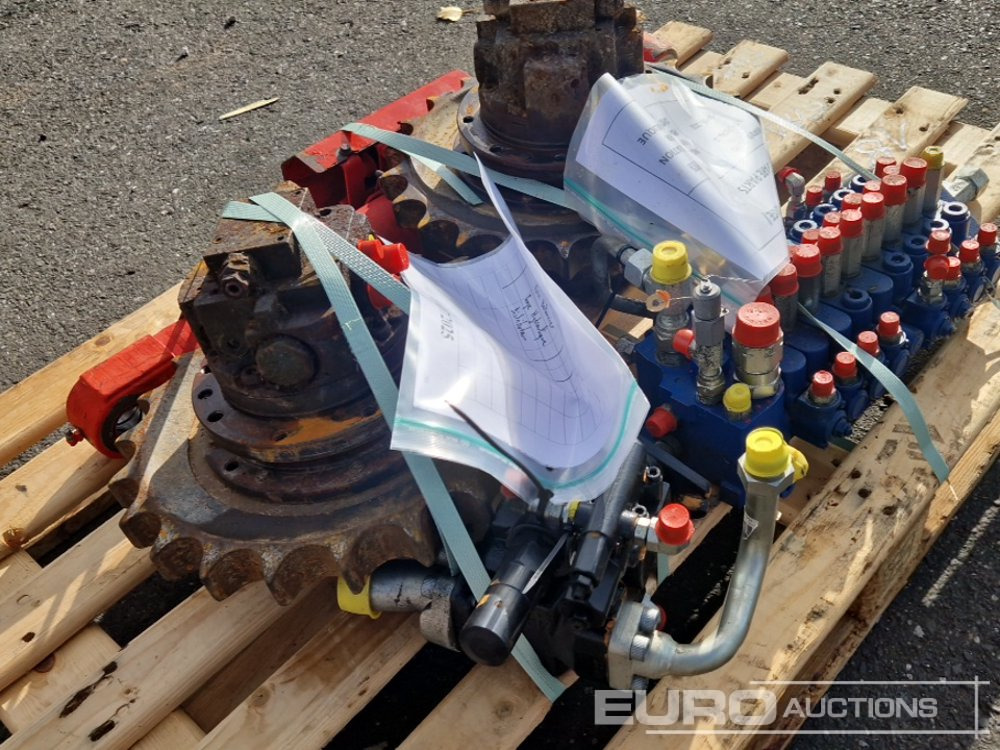Spare Parts, Final Drive (2 of) Hydraulic Pump, Hydraulic Block, Cylinder to suit Volvo ECR25D - Náhradní díly pro Rýpadlo: obrázek 4 Spare Parts, Final Drive (2 of) Hydraulic Pump, Hydraulic Block, Cylinder to suit Volvo ECR25D - Náhradní díly pro Rýpadlo: obrázek 4