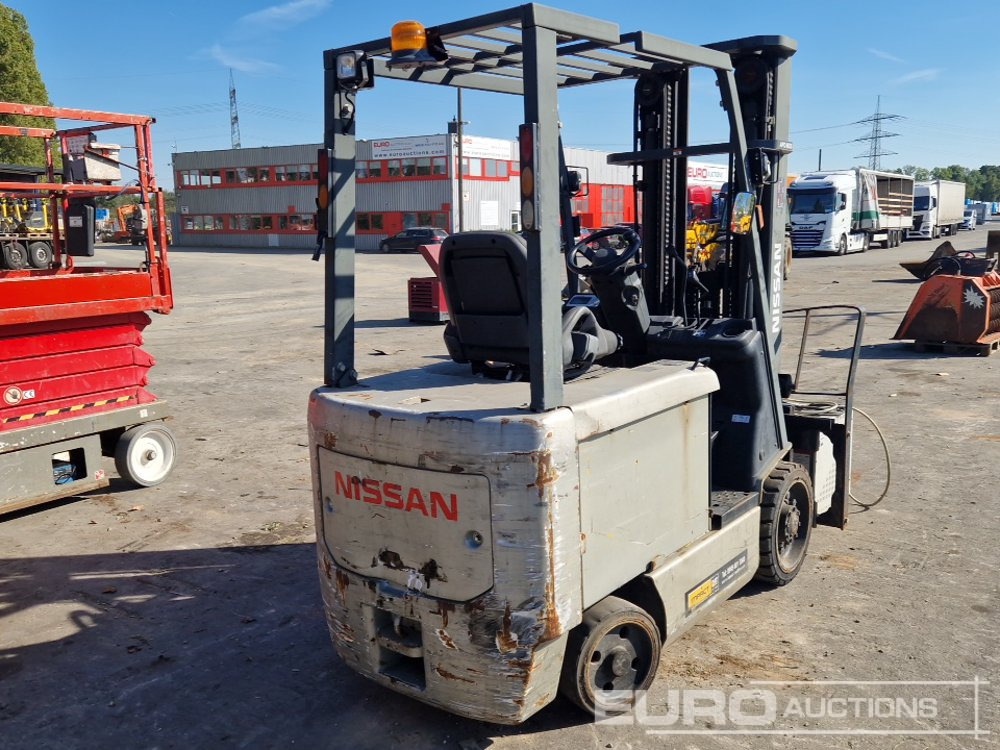 Nissan Electric Forklift 3 Stage Mast, Free Lift Mast, Side Shift, Forks, Charger - Vysokozdvižný vozík: obrázek 4 Nissan Electric Forklift 3 Stage Mast, Free Lift Mast, Side Shift, Forks, Charger - Vysokozdvižný vozík: obrázek 4