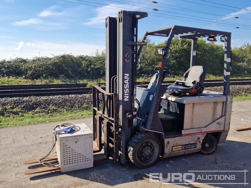 Nissan Electric Forklift 3 Stage Mast, Free Lift Mast, Side Shift, Forks, Charger - Vysokozdvižný vozík: obrázek 1 Nissan Electric Forklift 3 Stage Mast, Free Lift Mast, Side Shift, Forks, Charger - Vysokozdvižný vozík: obrázek 1