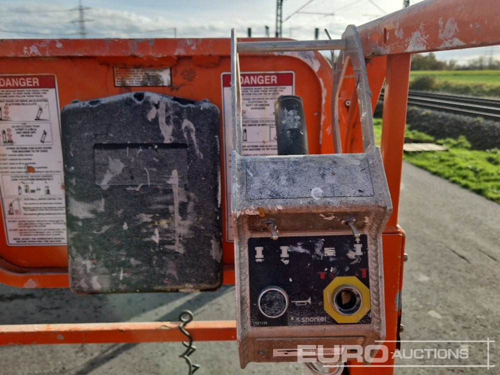 Nůžková plošina Snorkel S3219E: obrázek 16