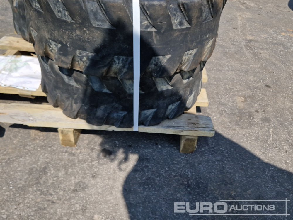 Tyres 27 X 8.50-15 (4 of) - Pneumatiky: obrázek 4 Tyres 27 X 8.50-15 (4 of) - Pneumatiky: obrázek 4