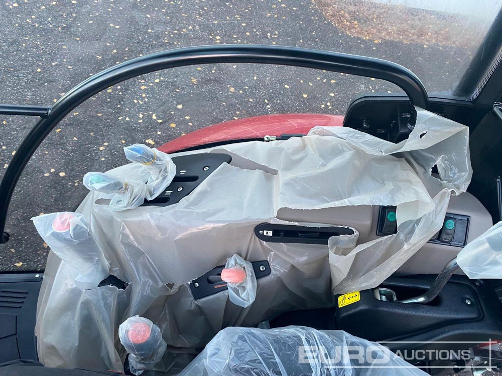 Unused 2025 CaseIH Farmhall 75A - Traktor: obrázek 4 Unused 2025 CaseIH Farmhall 75A - Traktor: obrázek 4