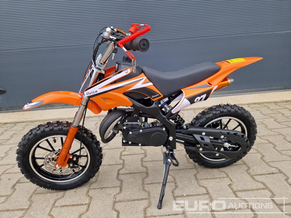 Unused DIRTBIKE 50R-D705 49CC Kids Petrol Motorbike, Automatic - Motocykl: obrázek 3 Unused DIRTBIKE 50R-D705 49CC Kids Petrol Motorbike, Automatic - Motocykl: obrázek 3