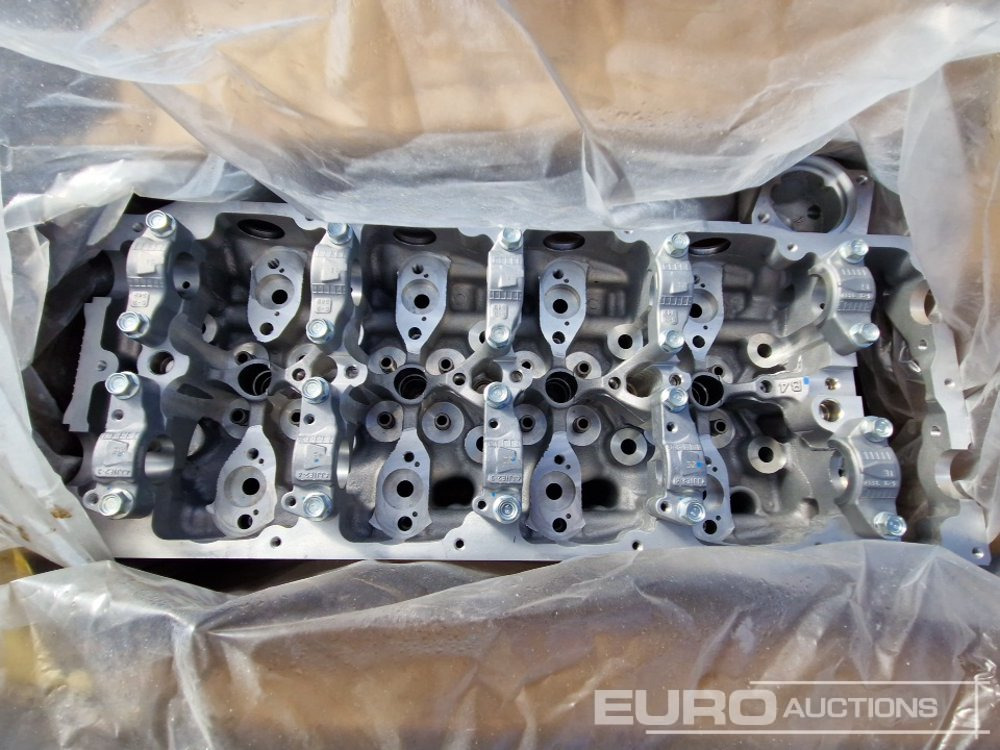 Unused Engine Head Isuzu4JJJ1 - Motor: obrázek 1 Unused Engine Head Isuzu4JJJ1 - Motor: obrázek 1