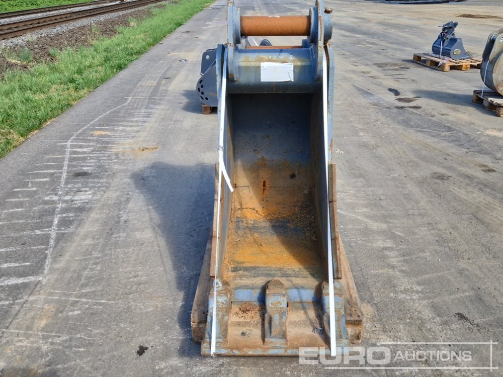 Unused Strickland 24" Digging Bucket to suit JCB JS260 - Lžíce: obrázek 5 Unused Strickland 24" Digging Bucket to suit JCB JS260 - Lžíce: obrázek 5