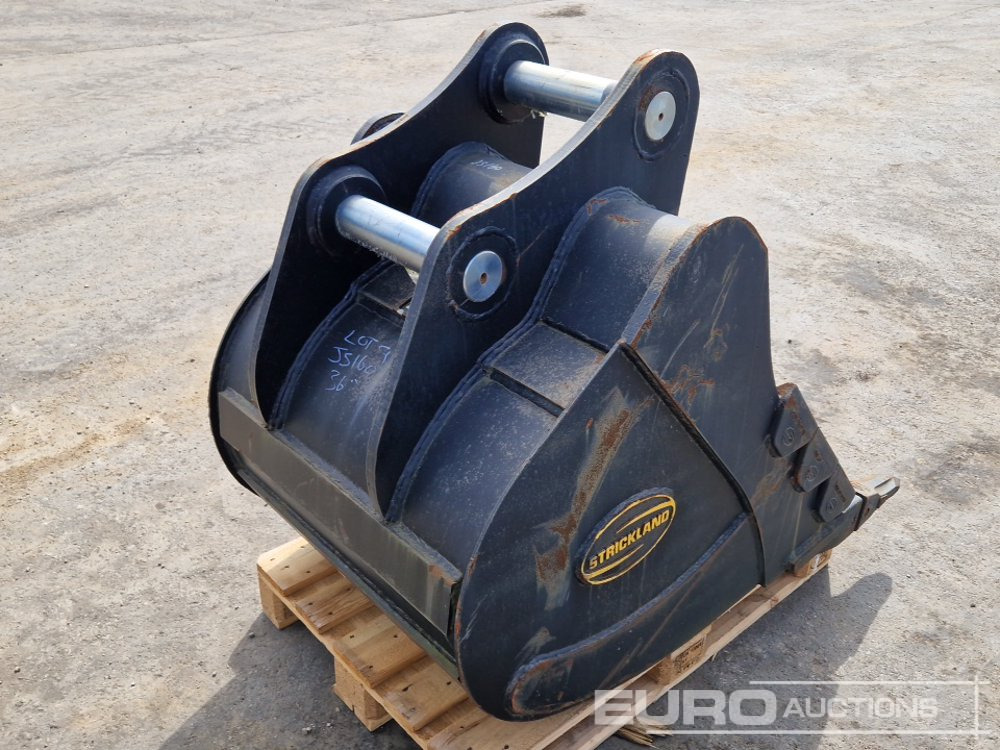 Unused Strickland 36" Digging Bucket, 80mm Pin to suit JCB JS160 - Lžíce: obrázek 3 Unused Strickland 36" Digging Bucket, 80mm Pin to suit JCB JS160 - Lžíce: obrázek 3