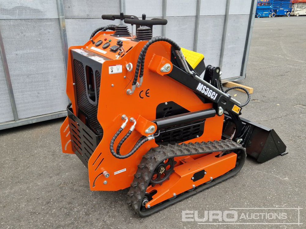 Unused Tracked Skidsteer Loader, Piped, Bucket - Smykem řízený nakladač pásový: obrázek 4 Unused Tracked Skidsteer Loader, Piped, Bucket - Smykem řízený nakladač pásový: obrázek 4