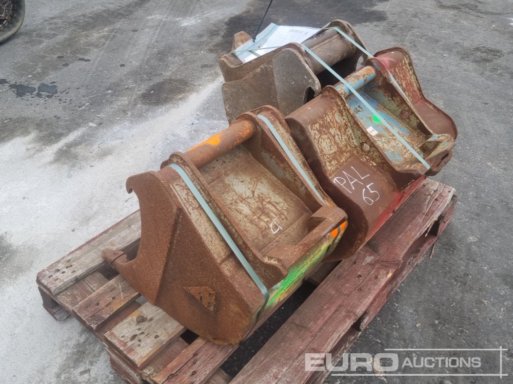 Various Digging Buckets, ARDEN to suit 2-4 Ton Excavator (3 of) - Lžíce: obrázek 2 Various Digging Buckets, ARDEN to suit 2-4 Ton Excavator (3 of) - Lžíce: obrázek 2