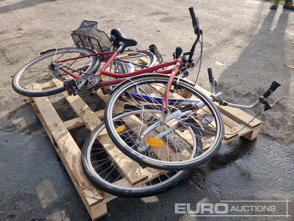 Womens Bicycles (2 of) - Vybavení garáže/ Dílny: obrázek 1 Womens Bicycles (2 of) - Vybavení garáže/ Dílny: obrázek 1