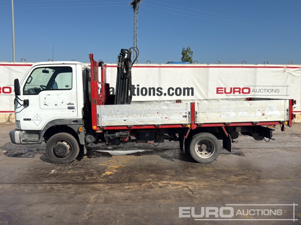 2004 Nissan Cabstar - Nákladní automobil valníkový/ Plošinový: obrázek 2 2004 Nissan Cabstar - Nákladní automobil valníkový/ Plošinový: obrázek 2