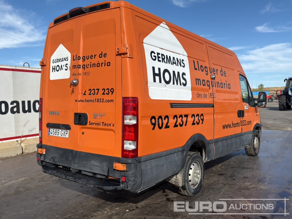 2010 Iveco Daily 35 S14 - Dodávka: obrázek 5 2010 Iveco Daily 35 S14 - Dodávka: obrázek 5