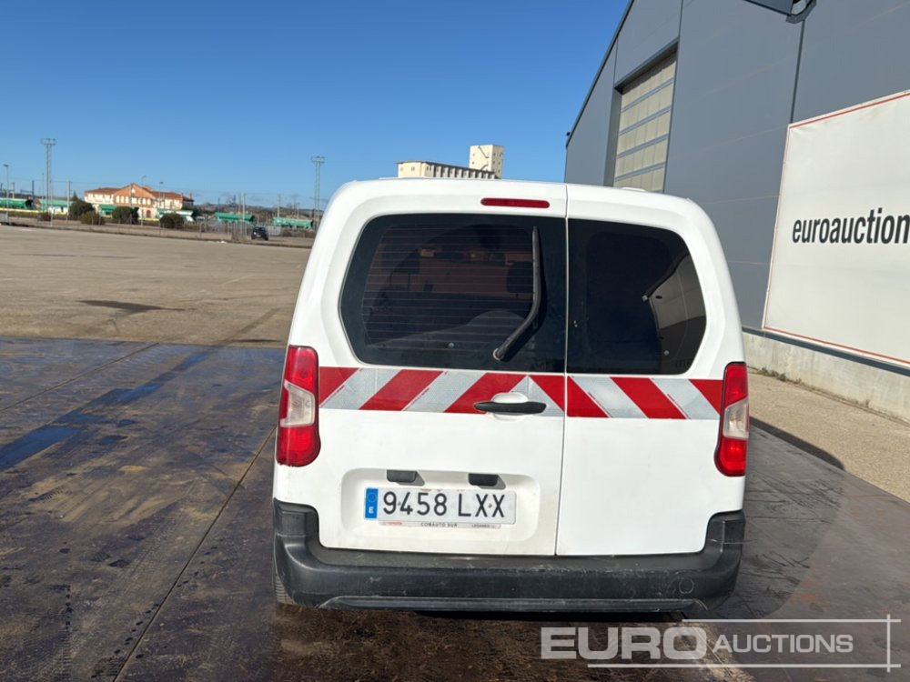 2022 Toyota Proace City - Dodávka: obrázek 4 2022 Toyota Proace City - Dodávka: obrázek 4