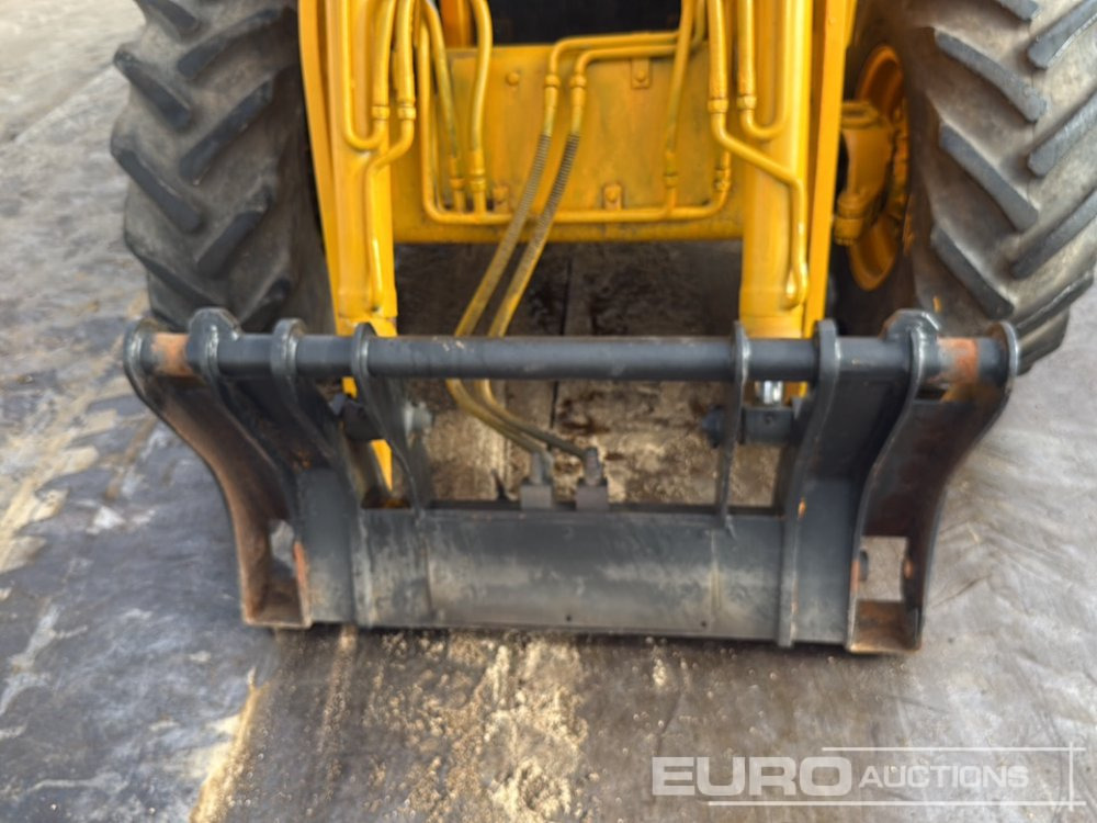 Rýpadlo-nakladač JCB 2CX: obrázek 13 Rýpadlo-nakladač JCB 2CX: obrázek 13