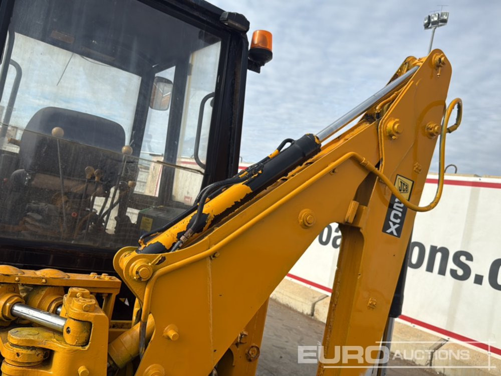 Rýpadlo-nakladač JCB 2CX: obrázek 16 Rýpadlo-nakladač JCB 2CX: obrázek 16